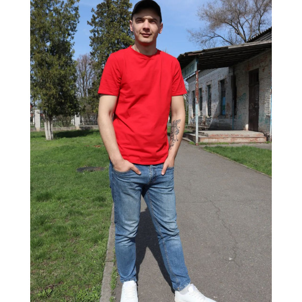  Футболка чоловіча червона